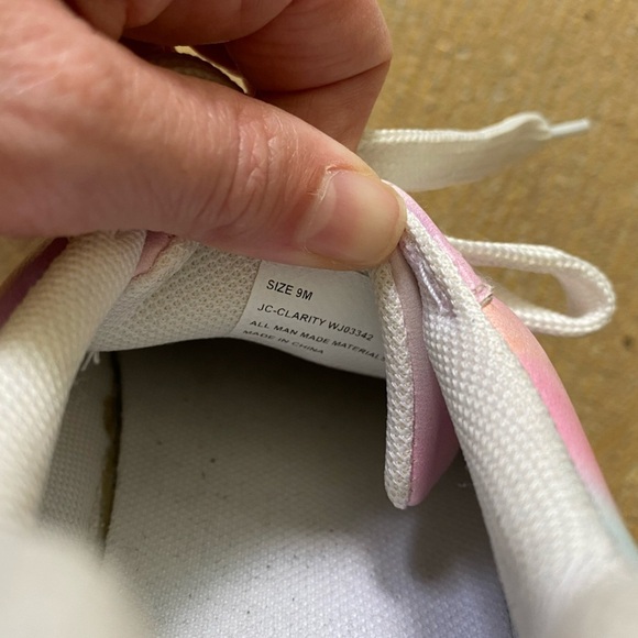 Juicy Couture Women Clarity Pastel Tie Dye Gothic Logo Fashion Sneaker Size 9M - Picture 9 of 16